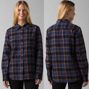 PRANA GOLDEN CANYON ORGANIC COTTON FLANNEL IN RICH SAPPHIRE